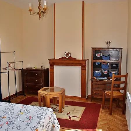 La Maison D'arthur Et Armelene