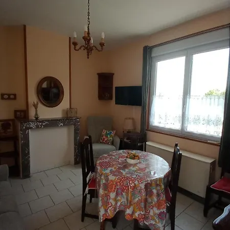 La Maison D'arthur Et Armelene